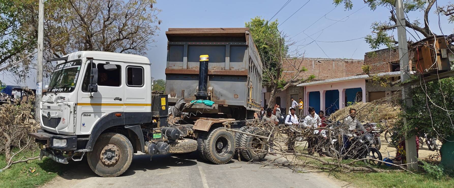 फोटो 6 मृतक संतोष देवी व ध्रुव सिंह चौहान। फाइल फोटो