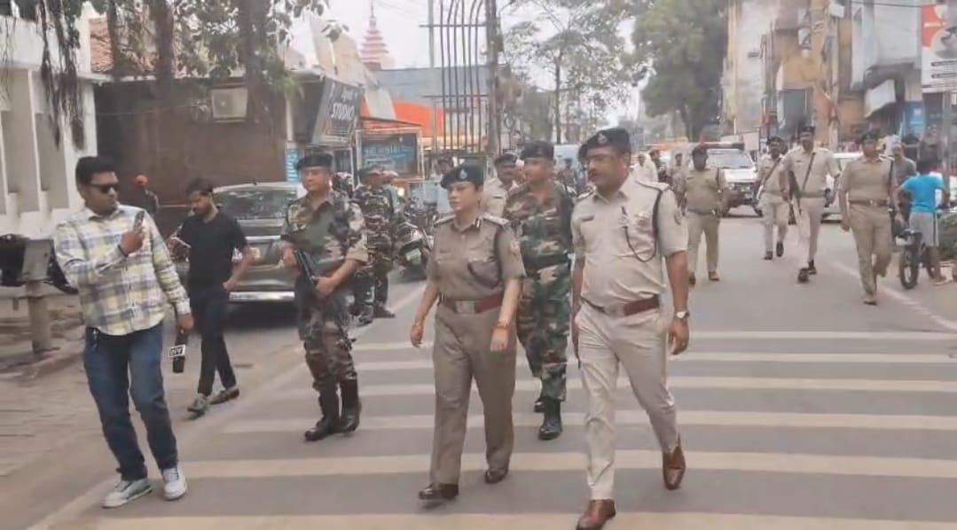 हजारीबाग में डीजीपी ने रामनवमी जुलूस मार्गों का निरीक्षण किया