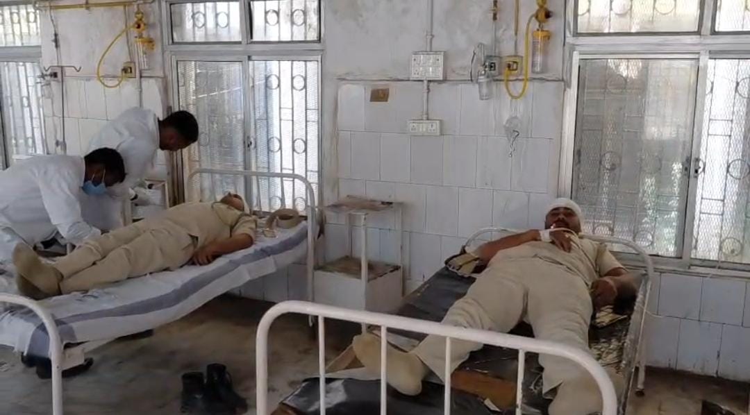 पुलिस ग्रामीण झड़प एक की मौत