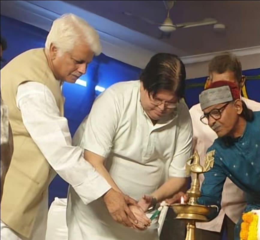 प्रथम प्रस्तुति कथक नृत्य डॉ रंजना उपाध्याय । संवाद प्रथम प्रस्तुति कथक नृत्य डॉ रंजना उपाध्याय । संवाद