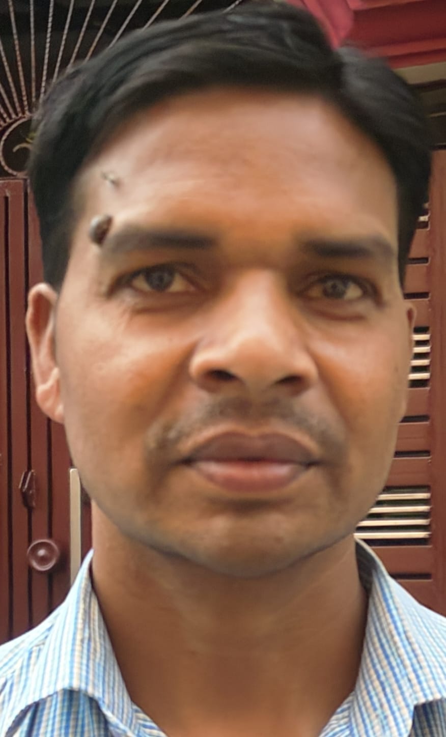 गैस एजेंसी पर लगी लाइन। संवाद