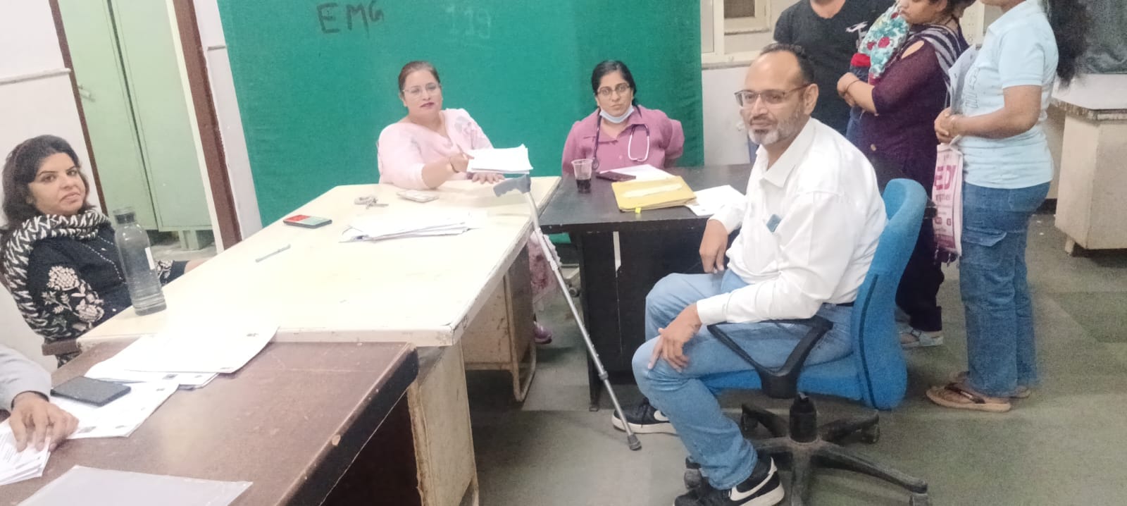 जिला नागरिक अस्पताल में बैठा चिकित्सक बोर्ड। स्रोत : विभाग