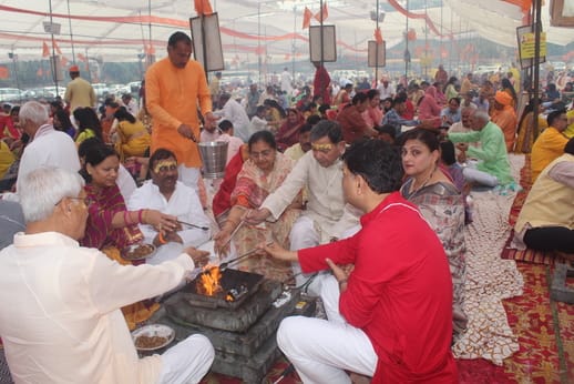 बुढ़ाना गेट स्थित जिमखाना मैदान में नवरात्र के पहले दिन गुरुकुल प्रभात आश्रम द्वारा 30वें हवन बुढ़ाना गेट स्थित जिमखाना मैदान में नवरात्र के पहले दिन गुरुकुल प्रभात आश्रम द्वारा 30वें हवन