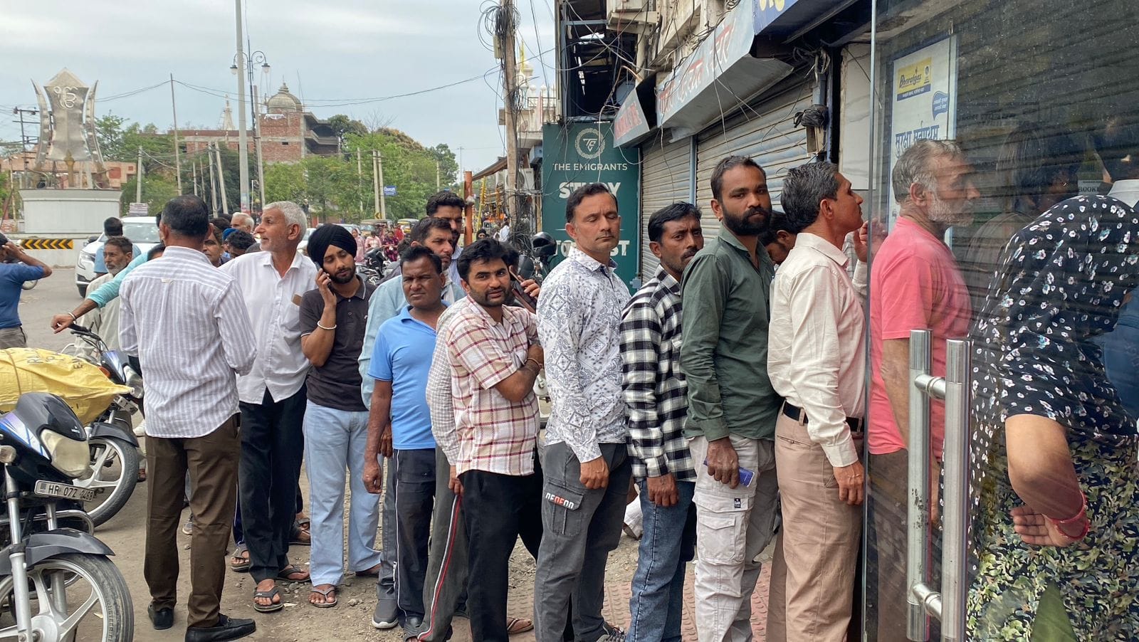 कुरुक्षेत्र। कॉपी एंट्री, जिसमें तीन महीने से नहीं कोई बुकिंग। संवाद