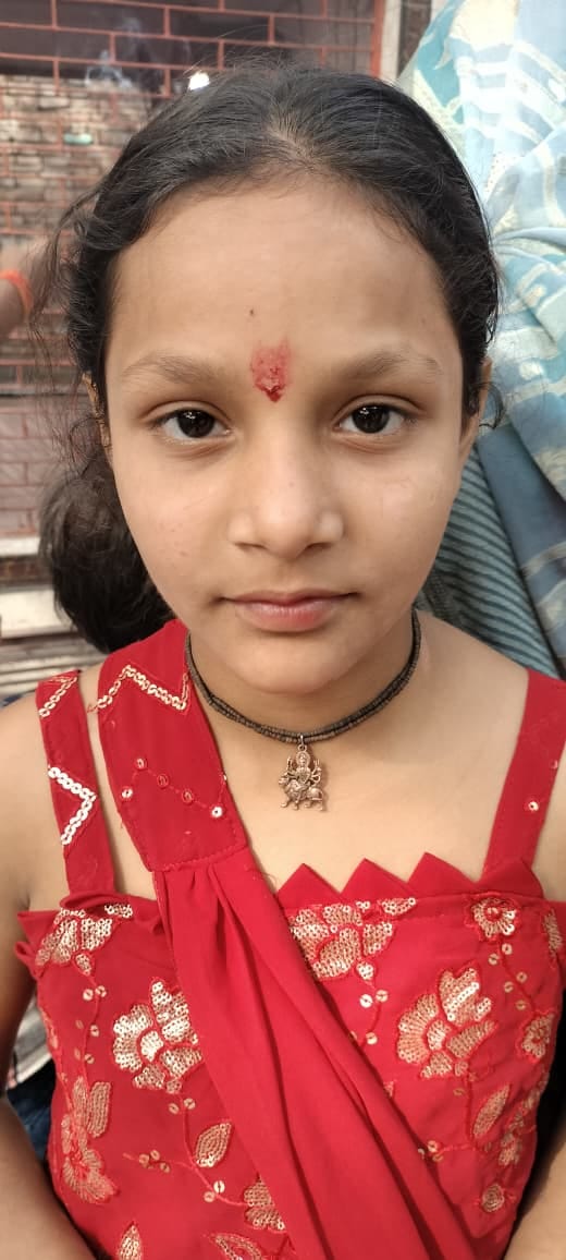 मेडिकल कॉलेज में चैत्र नवरात्र के पहले दिन हवन पूजन करते प्राचार्य डॉ. बलवीर सिंह व अन्य स्टाफ।