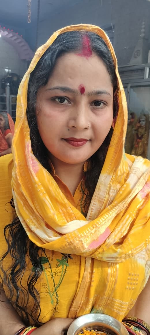 मेडिकल कॉलेज में चैत्र नवरात्र के पहले दिन हवन पूजन करते प्राचार्य डॉ. बलवीर सिंह व अन्य स्टाफ।