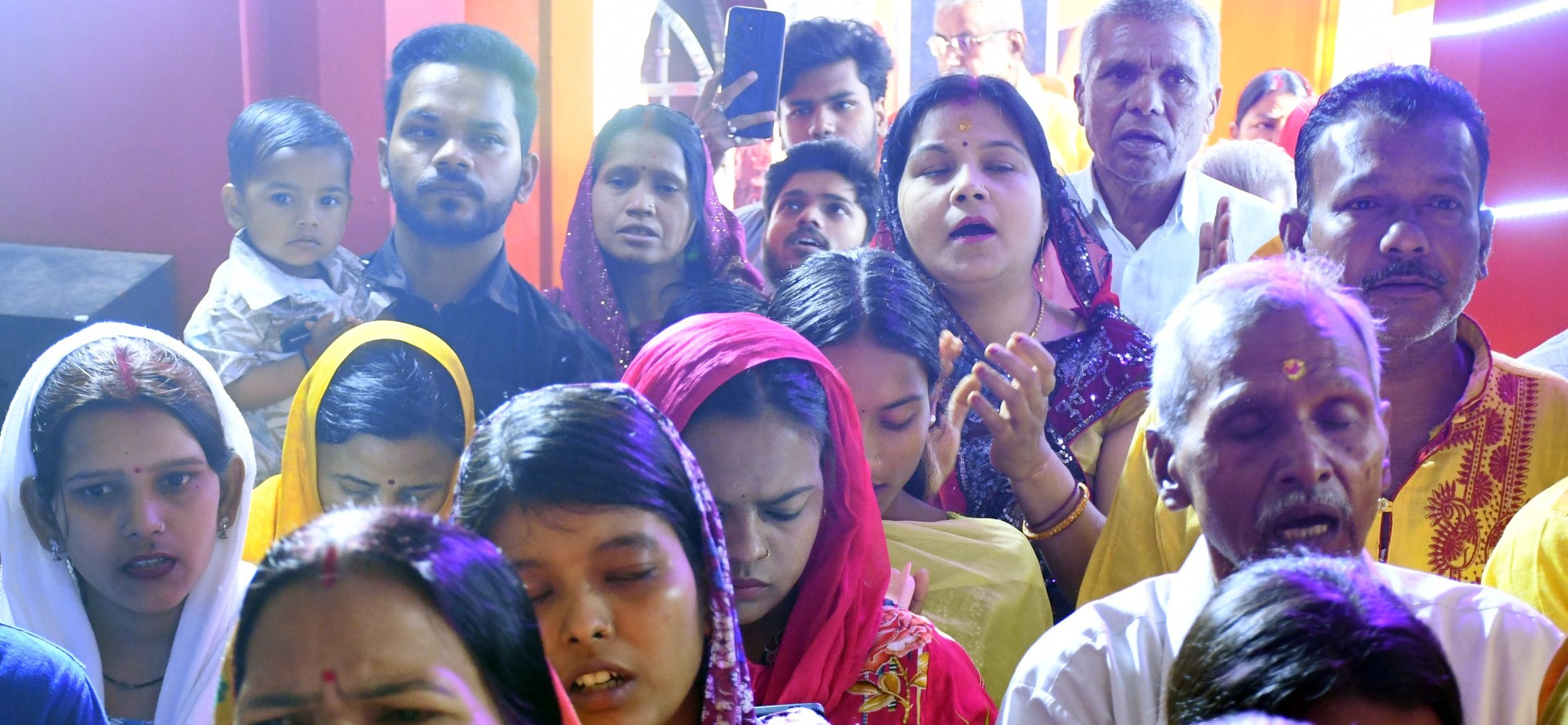 शैलपुत्री के चरणों में नतमस्तक हुई राजधानी