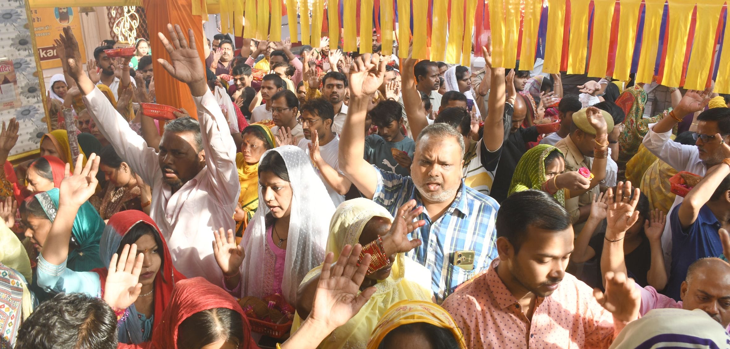 शैलपुत्री के चरणों में नतमस्तक हुई राजधानी