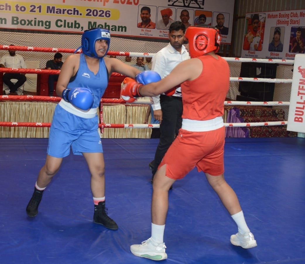 31-हरियाणा स्टेट बॉक्सिंग प्रतियोगिता में ओलंपियन व अर्जुन अवार्डी एसीपी अखिल कुमार को स्मृति च