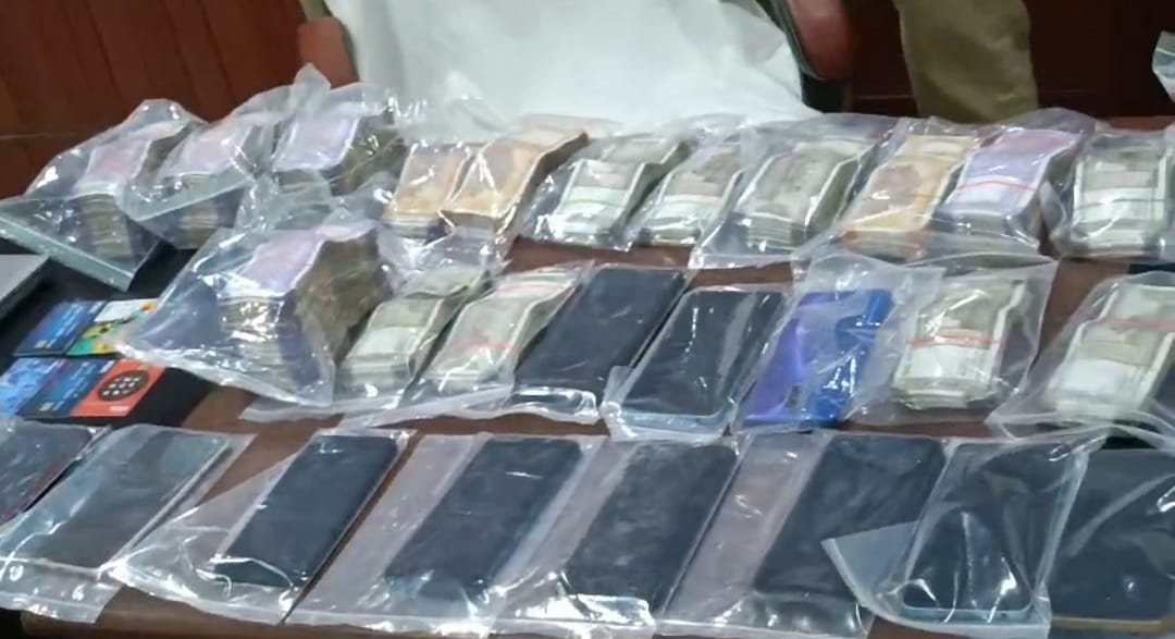 दमोह पुलिस ने अंतरराज्यीय ऑनलाइन गेमिंग सट्टा गिरोह का किया भड़ाफोड