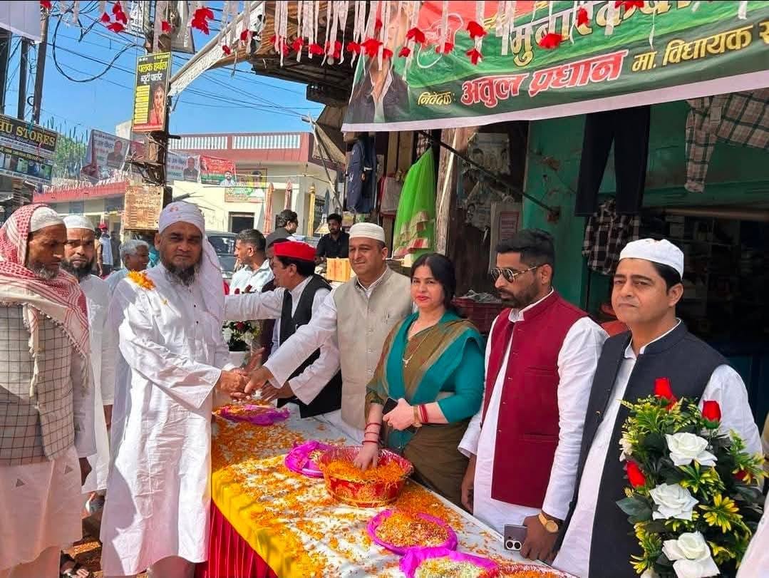 लावड़ - कस्बे की ईदगाह में ईद की नमाज अदा करते अकीदतमंद। स्रोत: संवाद