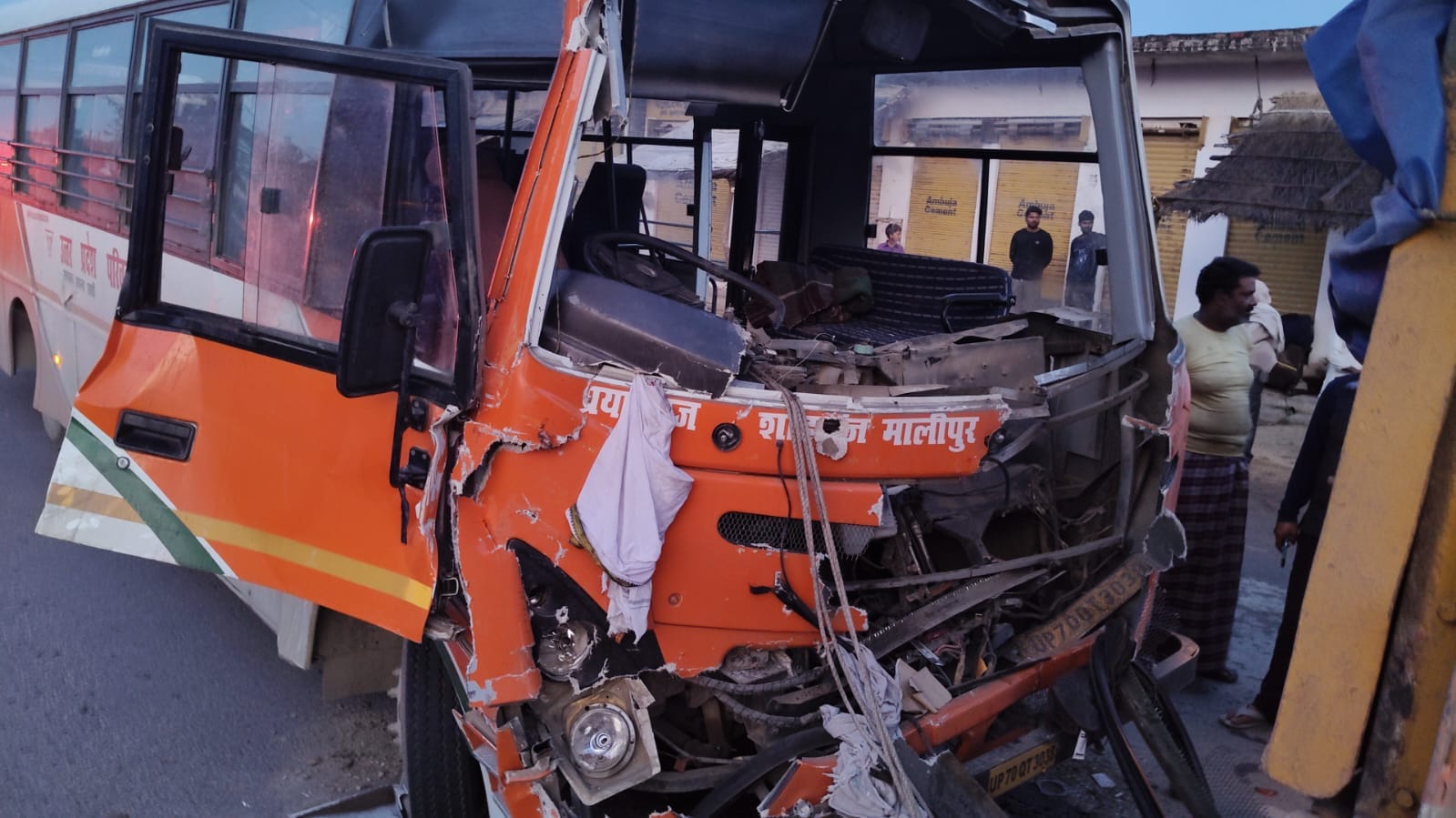 सड़क हादसा-घायल राकेश कुमार। स्रोत-संवाद