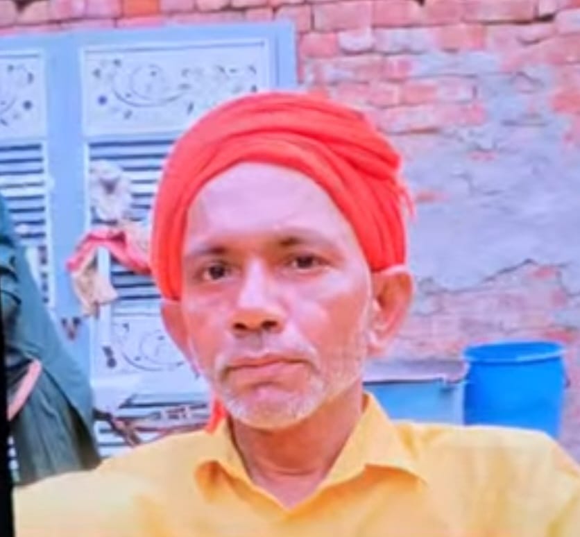 अलीशा का स्वागत करते परिजन स्वयं