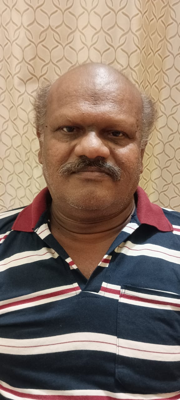 फोटो 22 सीकेटीपी-23-चमड़ा वाली गली के पास कच्चे रास्ते से निकलता युवक। संवाद