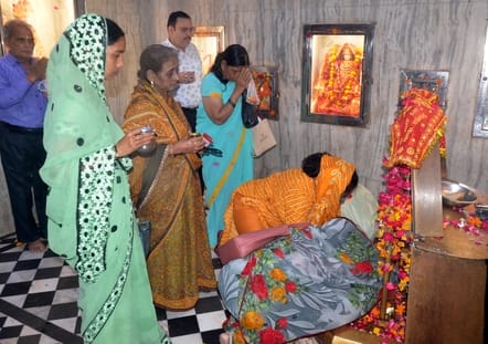 हनुमत नगर में विहिप रामोत्सव कार्यक्रम में शामिल पदाधिकारी। स्रोत: संगठन