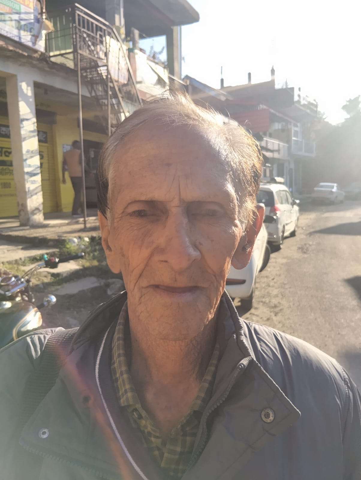 सुमित ठाकुर, प्रधान व्यापार मंडल हमीरपुर। सुमित ठाकुर, प्रधान व्यापार मंडल हमीरपुर।