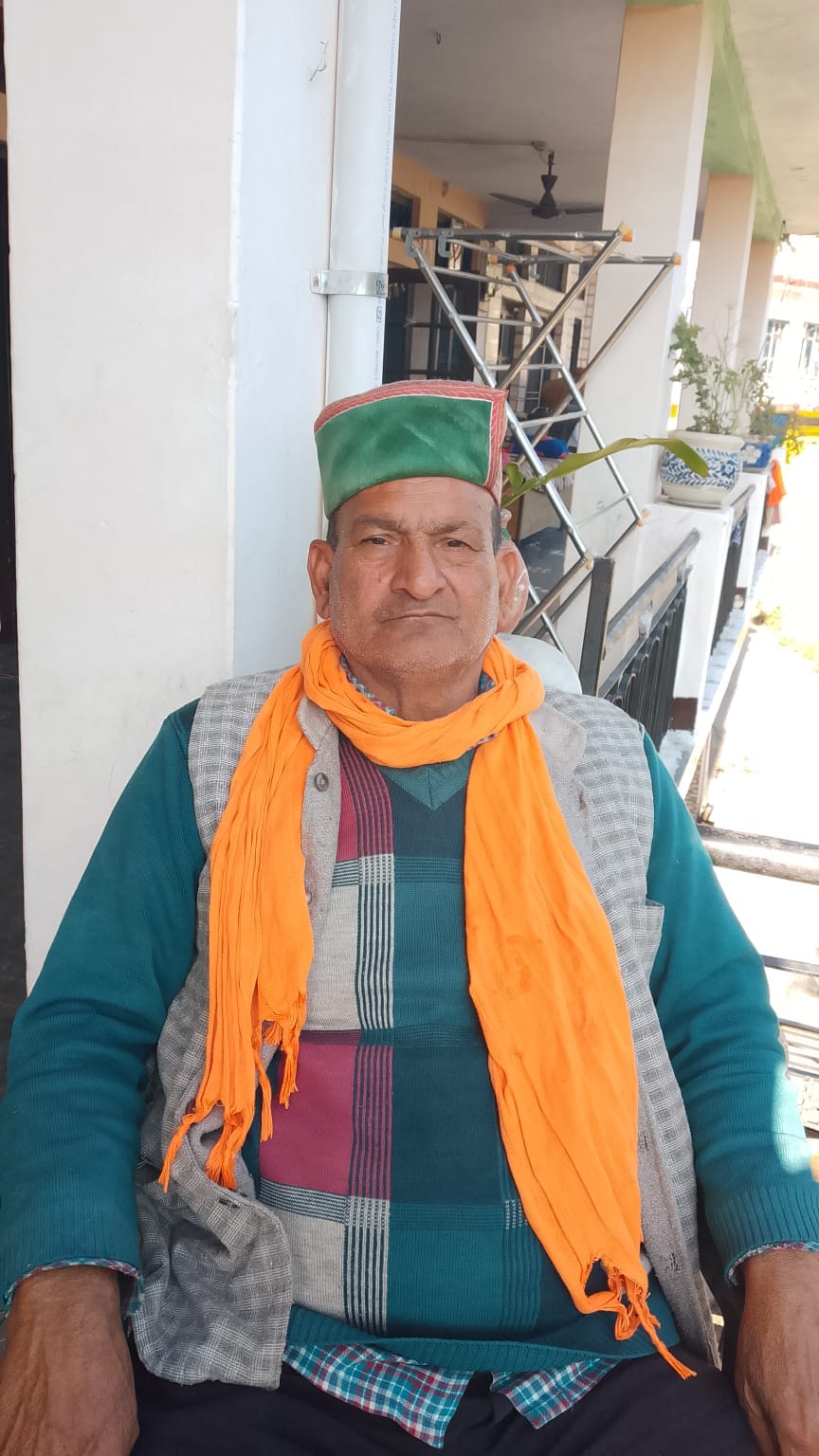सुमित ठाकुर, प्रधान व्यापार मंडल हमीरपुर। सुमित ठाकुर, प्रधान व्यापार मंडल हमीरपुर।