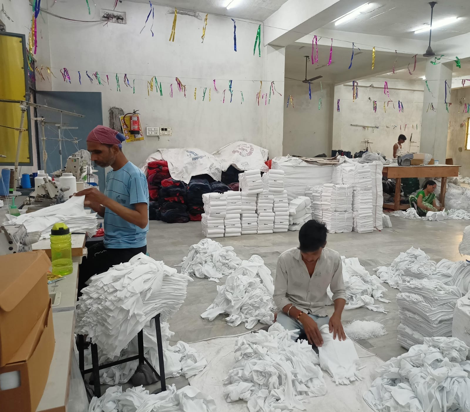 संदीप कोचर उद्यमी । संदीप कोचर उद्यमी ।