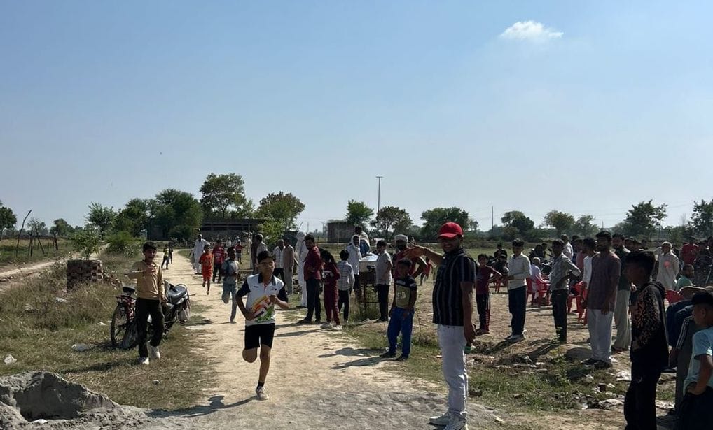23जेएनडी36: कबड्डी प्रतियोगिता में दम दिखाते खिलाड़ी। स्रोत : आयोजक