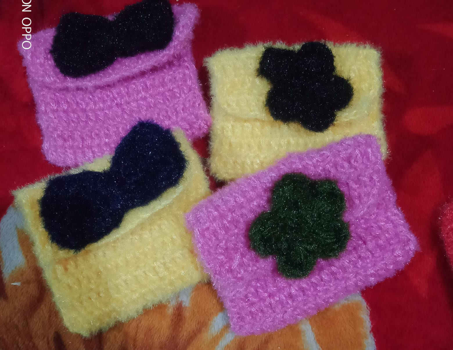 कंजक को देने के लिए मानवी ने अपने करोसये से बनाएं पर्स। संवाद कंजक को देने के लिए मानवी ने अपने करोसये से बनाएं पर्स। संवाद