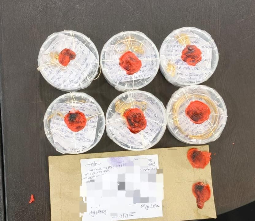 पुलिस ने किया दो बड़ी चोरियों का खुलासा