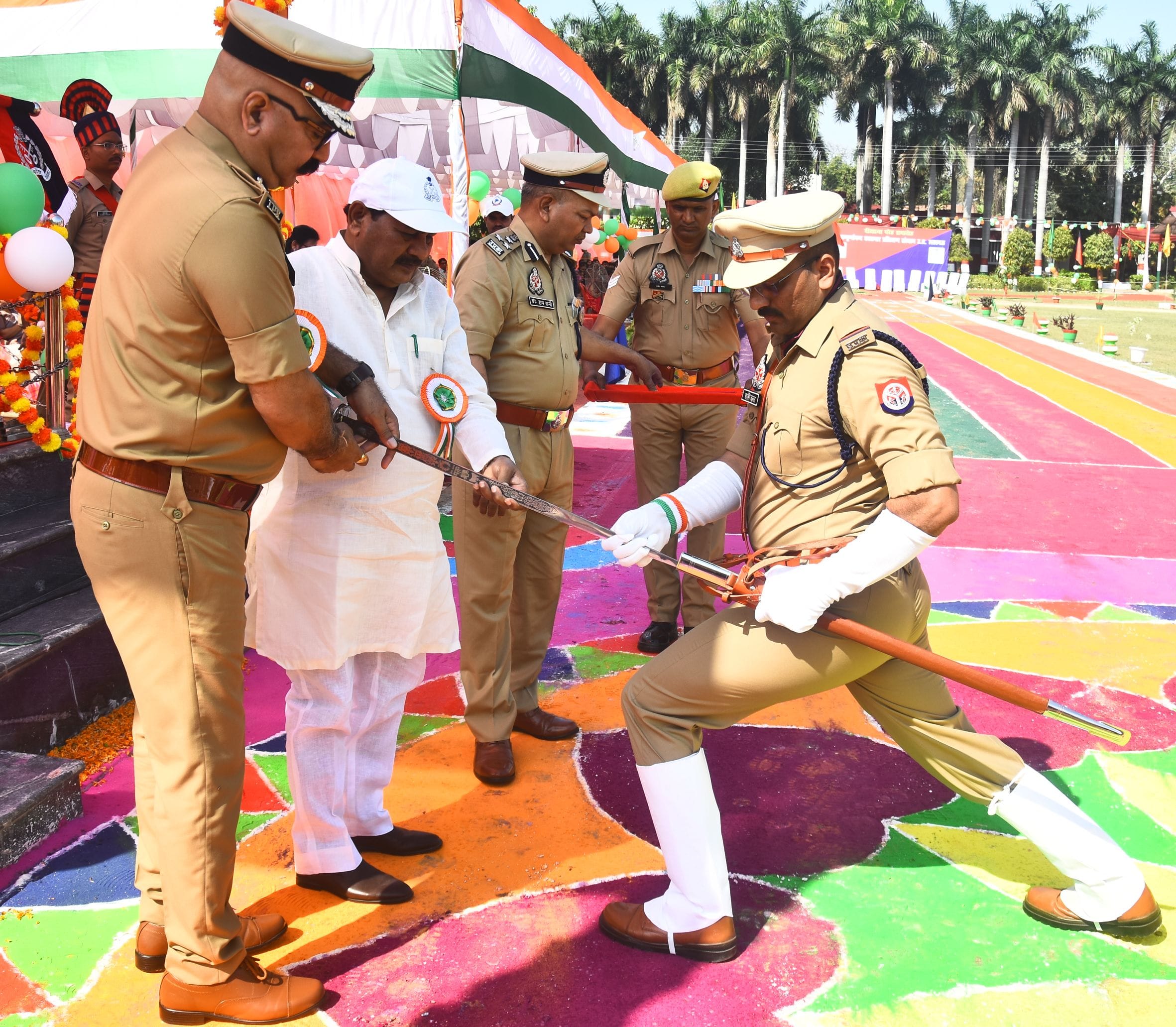 पासिंग आउट परेड में 119 प्रशिक्षु हुए शामिल पासिंग आउट परेड में 119 प्रशिक्षु हुए शामिल