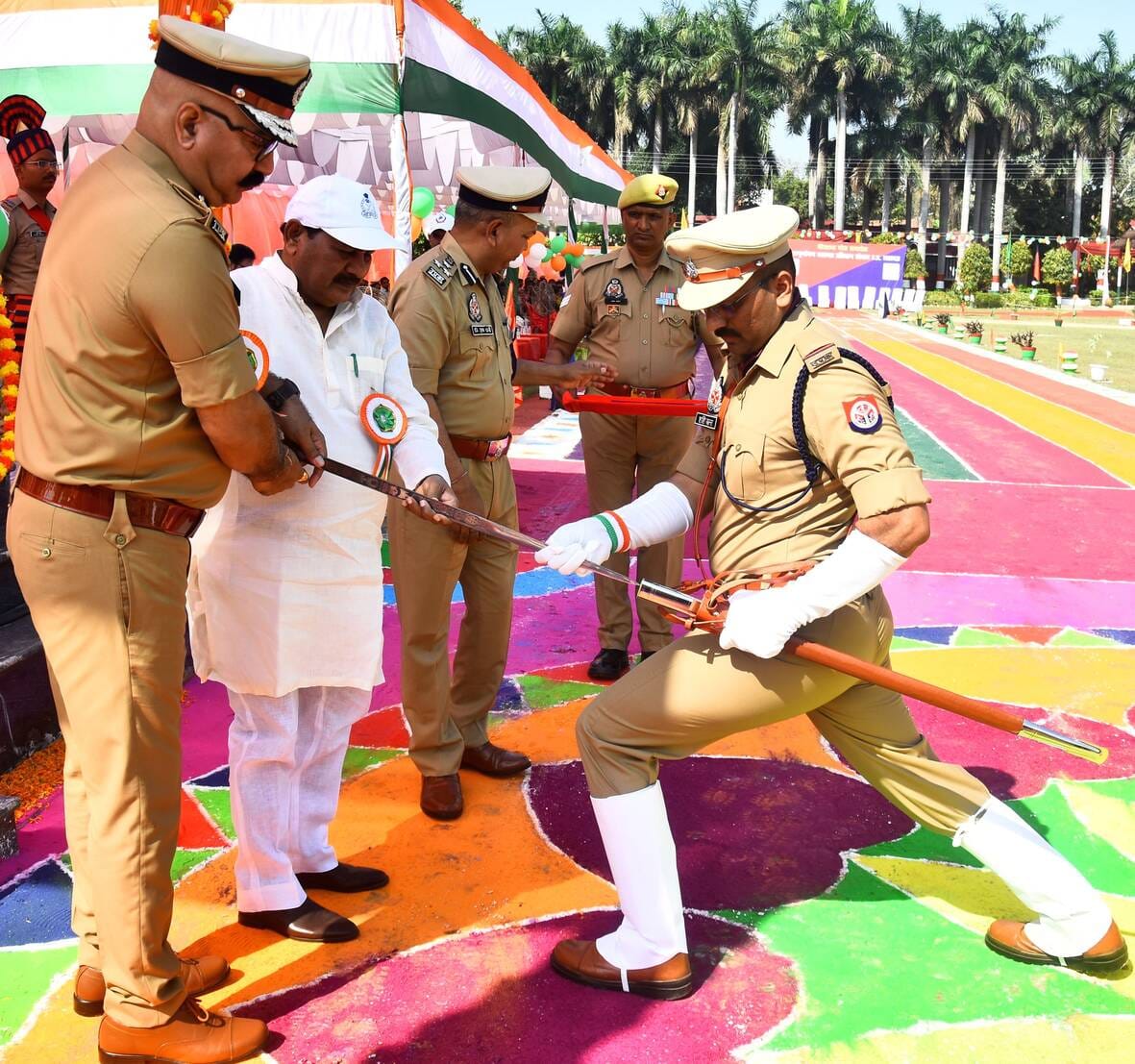 पासिंग आउट परेड में 119 प्रशिक्षु हुए शामिल पासिंग आउट परेड में 119 प्रशिक्षु हुए शामिल