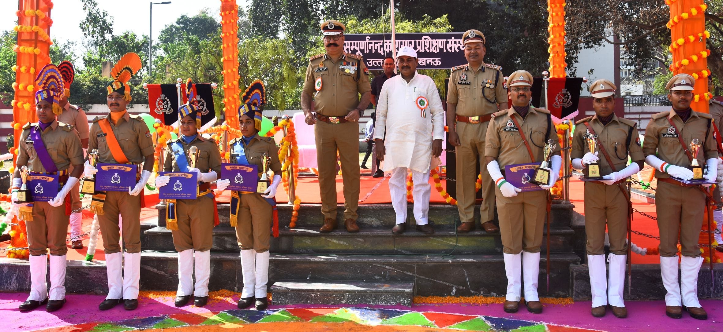 पासिंग आउट परेड में 119 प्रशिक्षु हुए शामिल पासिंग आउट परेड में 119 प्रशिक्षु हुए शामिल