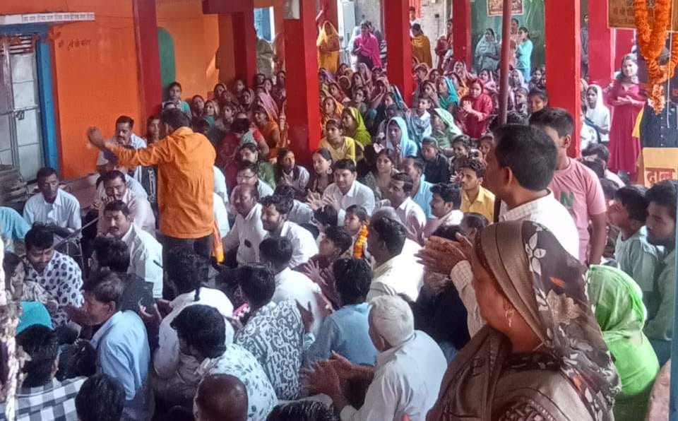 सगड़ी तहसील क्षेत्र के जमीन हरखोरी (धनछुला) स्थित मां चन्नाराम कालिका मंदिर में मां का किया गया सगड़ी तहसील क्षेत्र के जमीन हरखोरी (धनछुला) स्थित मां चन्नाराम कालिका मंदिर में मां का किया गया