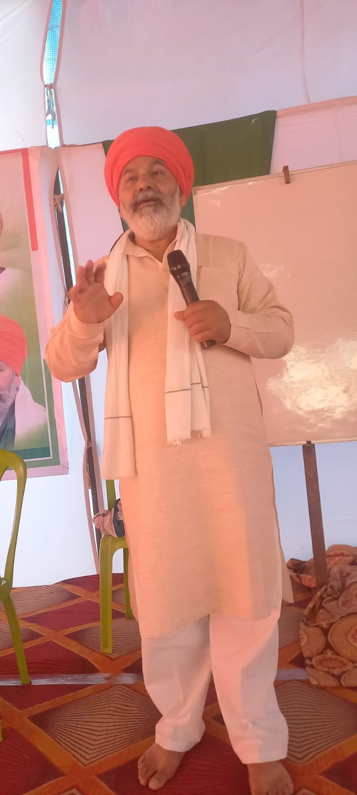 सिसौली के किसान भवन पर आयोजित सेमिनार में पहुंचे किसान : संवाद