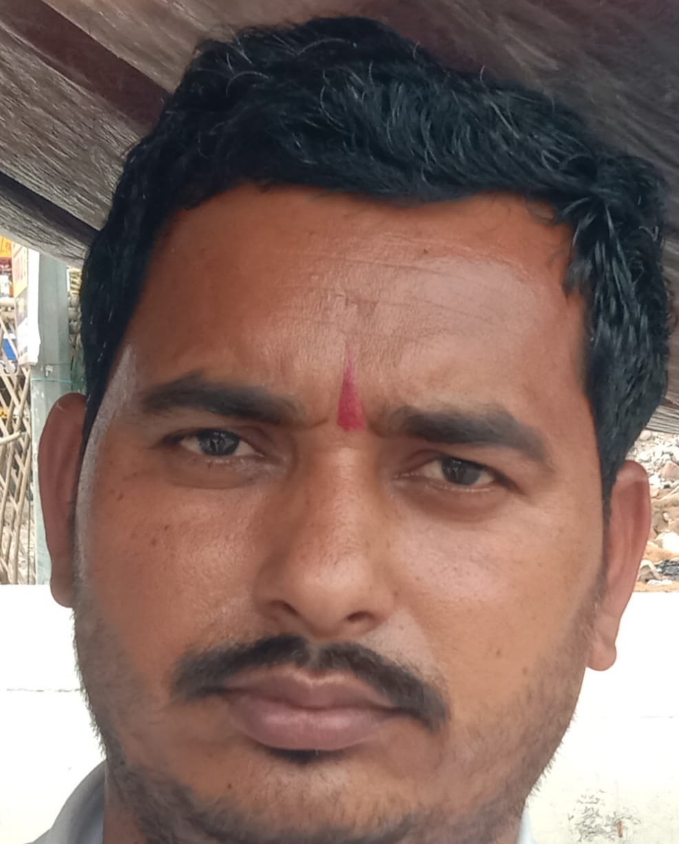 फोटो - 20 गैस एजेंसी के बाहर लगा वितरण न होने का बैनर। संवाद