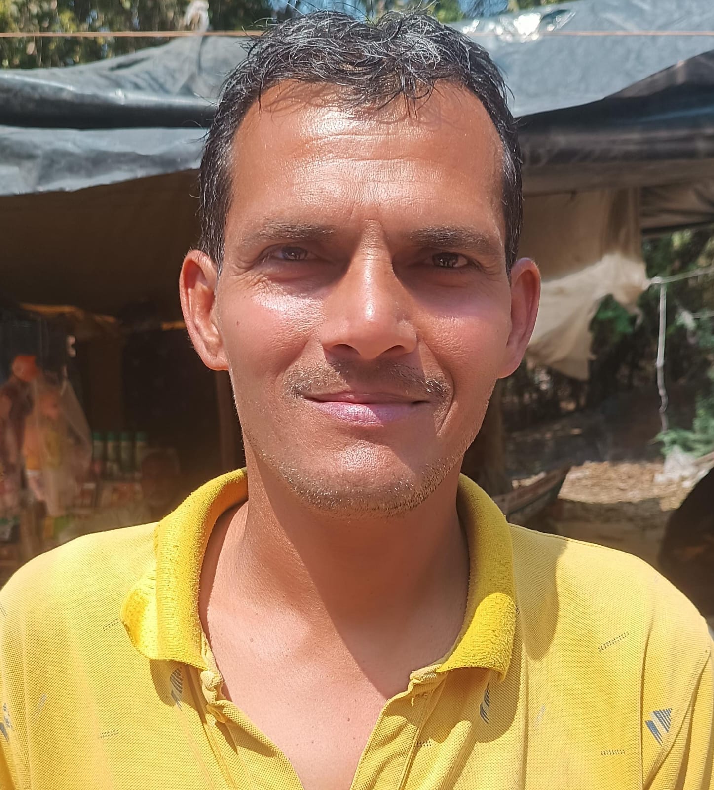 फोटो 23सीकेटीपी 19 गैस एजेंसी पर लाइन में खड़े उपभोक्ता। संवाद फोटो 23सीकेटीपी 19 गैस एजेंसी पर लाइन में खड़े उपभोक्ता। संवाद