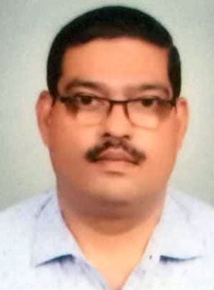 मंझनपुर स्थित एक दुकान में रखी सरिया। संवाद मंझनपुर स्थित एक दुकान में रखी सरिया। संवाद