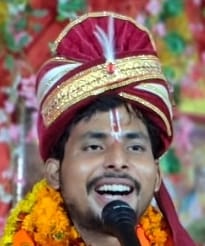 टाउनहॉल स्थित बाबा विश्वनाथ मंदिर में नवरात्र के पांचवें दिन माता स्कंदमाता का भजन-कीर्तन करती