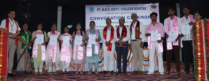 10 पंडित नेकी राम शर्मा राजकीय महाविद्यालय परिसर में आयोजित दीक्षांत समारोह में सम्मानित विद्या