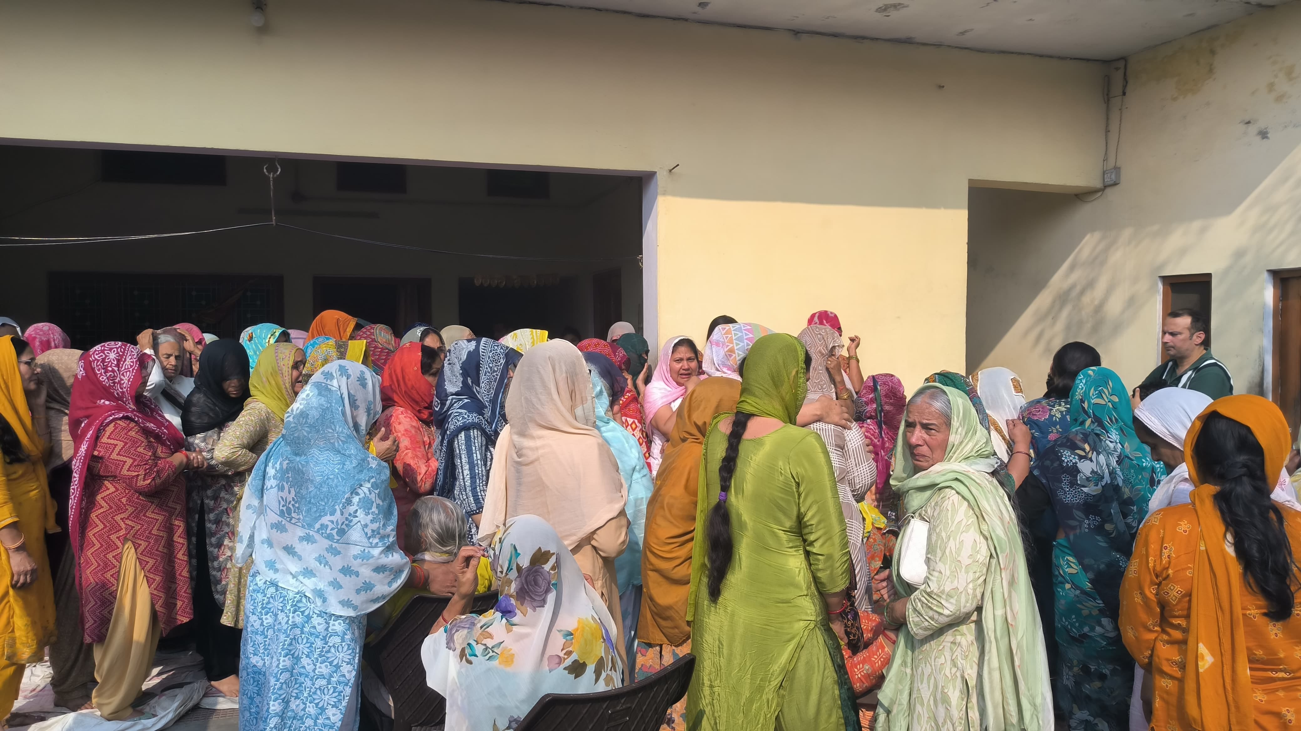 छात्र दिव्यांशु का फाइल फोटो छात्र दिव्यांशु का फाइल फोटो