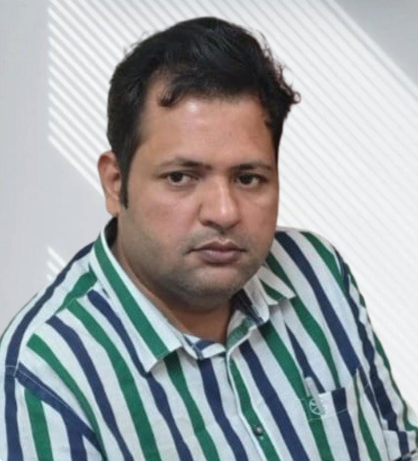 फोटो- 19 पेशी में न्यायालय जाता दोषी जेई रामभवन। संवाद