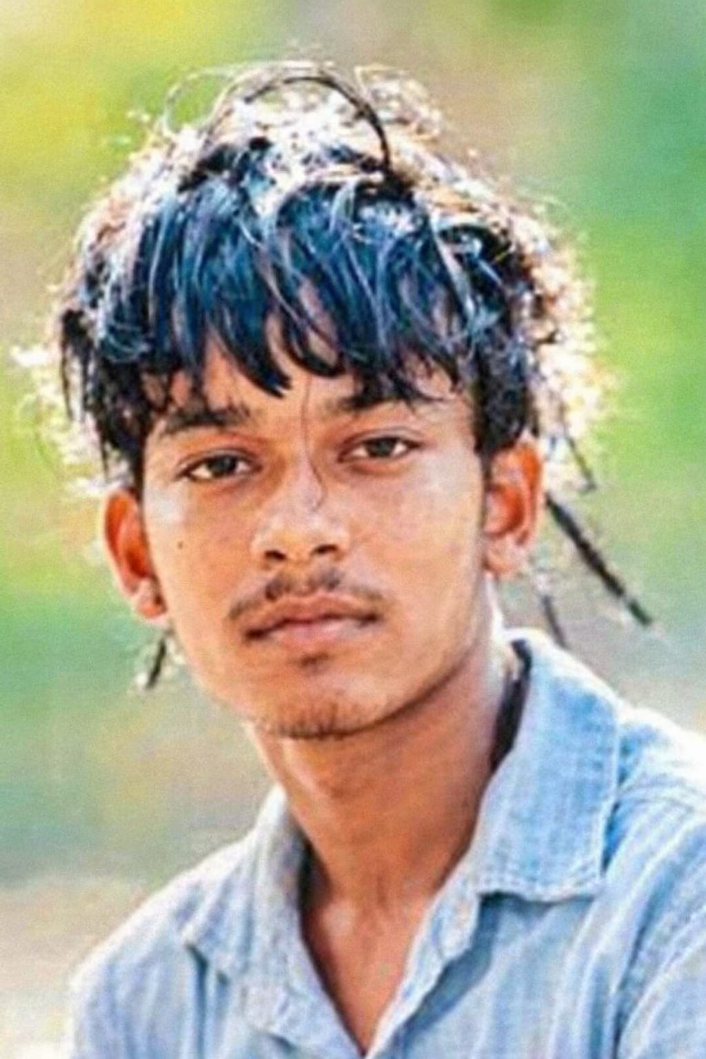 दादुपुर नहर पर वीरू का शव मिलने के बाद मौजूद लोगों की भीड़ व पुलिस। संवाद