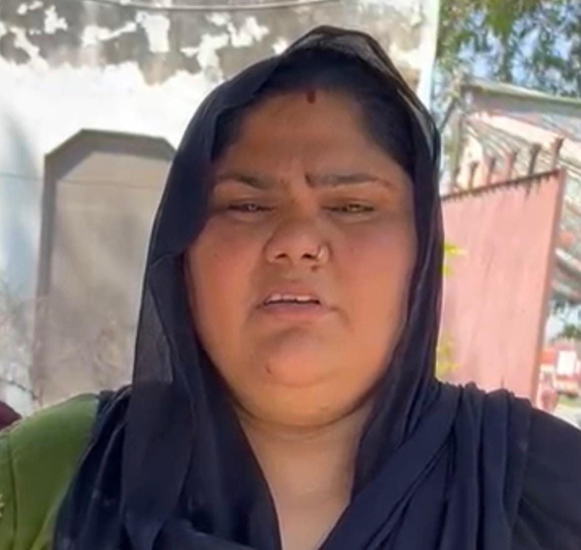 फोटो : सोनीपत के गांव असावरपुर में ग्रामीणों को समर्थन देने पहुंचे राजनीतिक दलों के नेता। संवाद