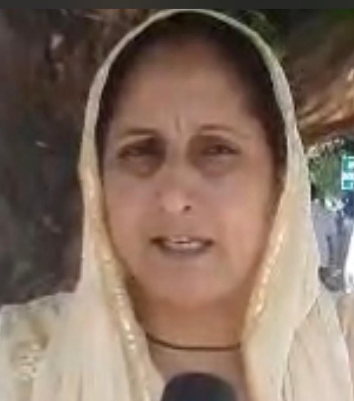 फोटो : सोनीपत के गांव असावरपुर में ग्रामीणों को समर्थन देने पहुंचे राजनीतिक दलों के नेता। संवाद