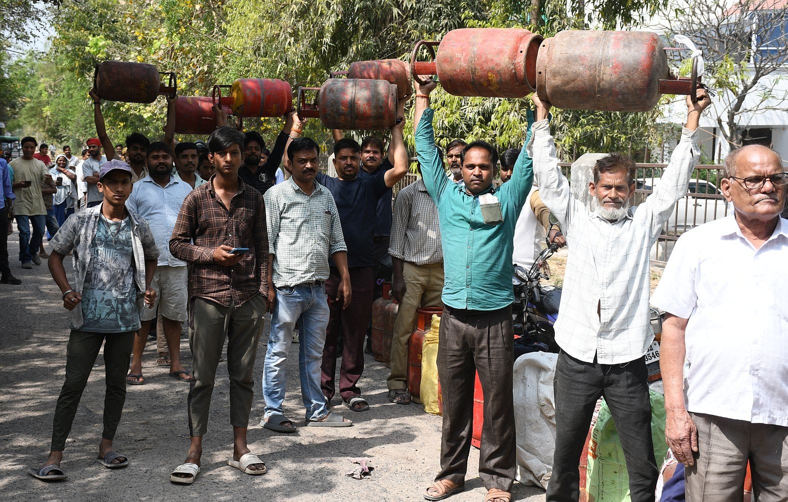 गैस संकट।