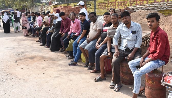 गैस संकट।