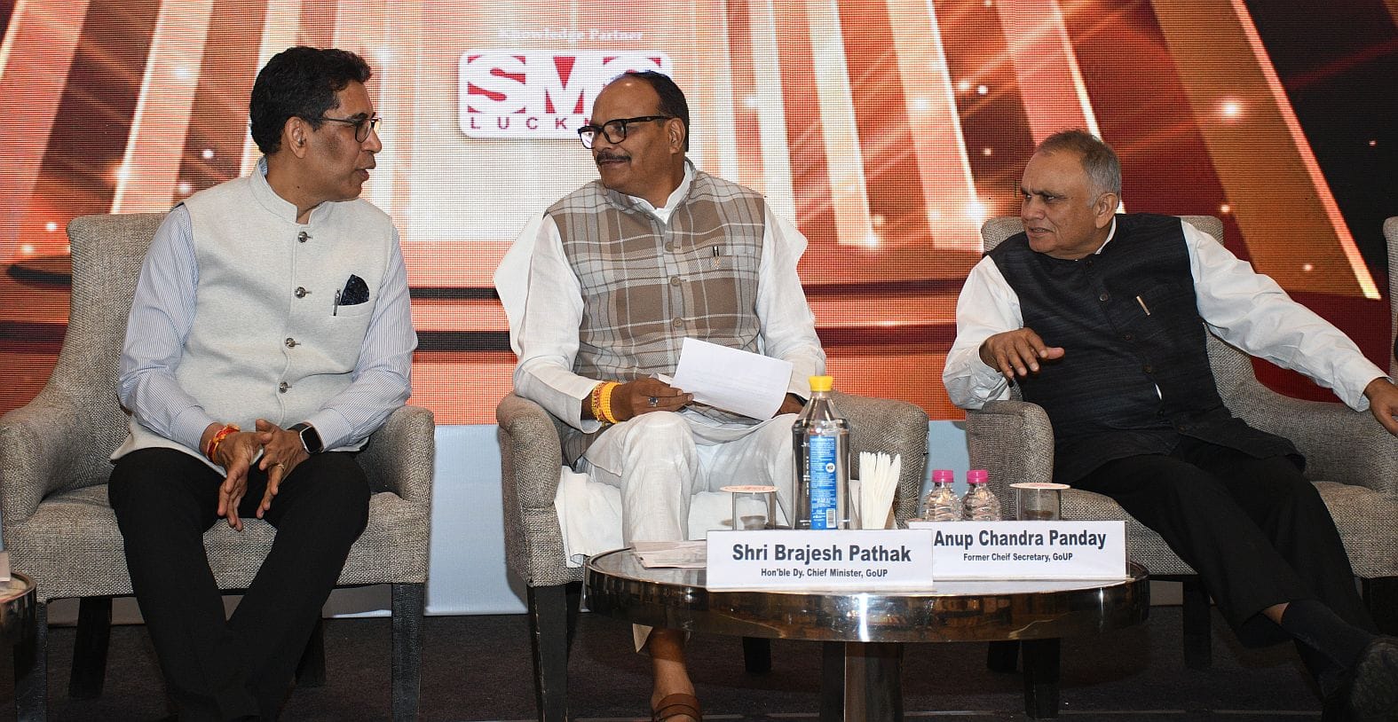 लखनऊ मैनेजमेंट एसोसिएशन के सम्मान समारोह में डिप्टी सीएम हुए शामिल। लखनऊ मैनेजमेंट एसोसिएशन के सम्मान समारोह में डिप्टी सीएम हुए शामिल।