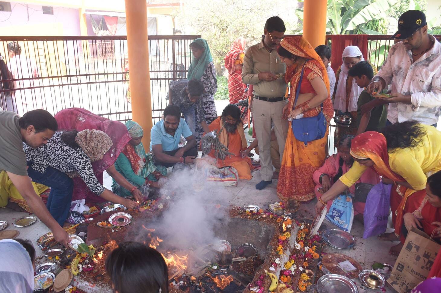 अष्टमी पर हुआ कन्याओं का पूजन