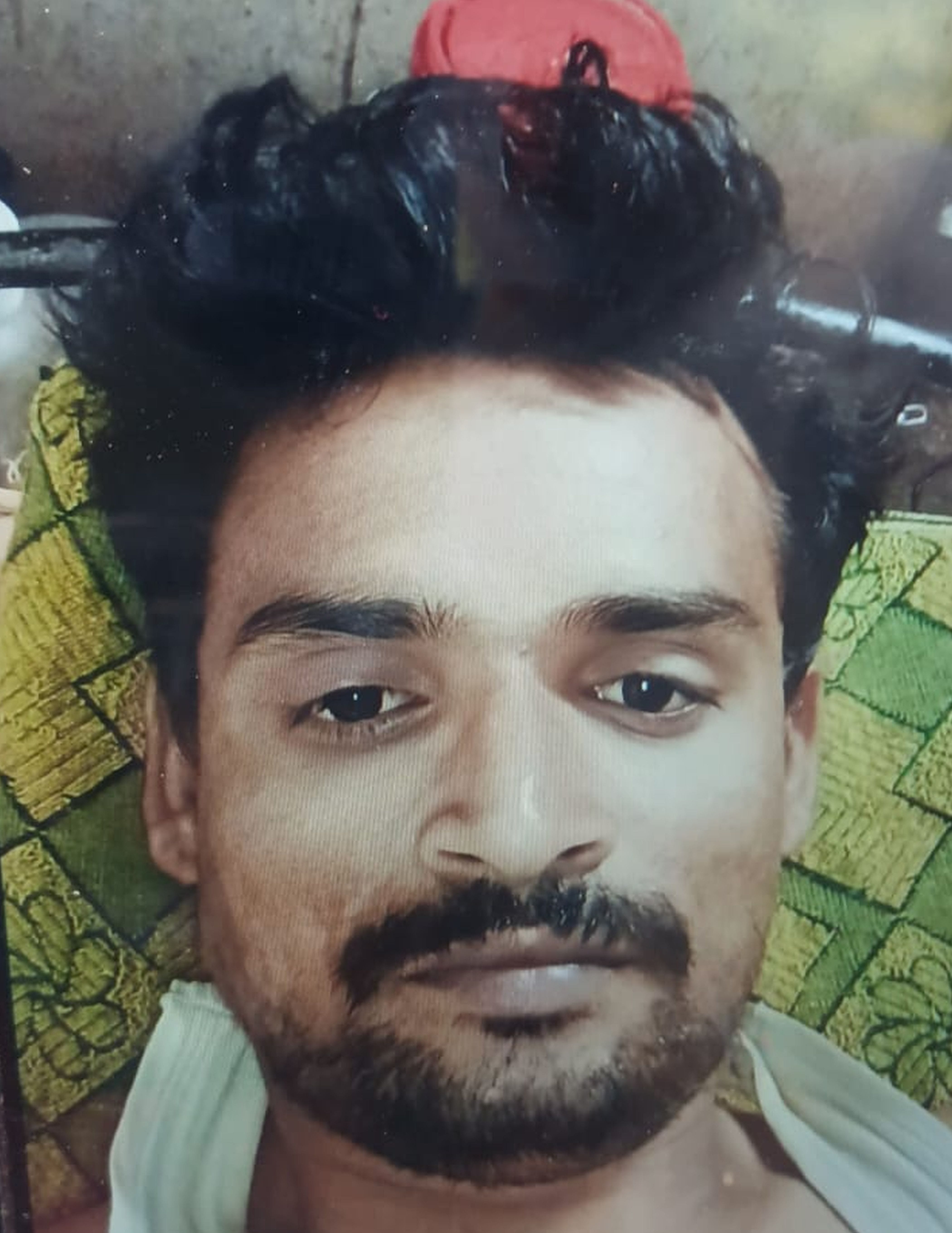 फोटो-14- इलियास की फाइल फोटो। स्रोत परिजन फोटो-14- इलियास की फाइल फोटो। स्रोत परिजन