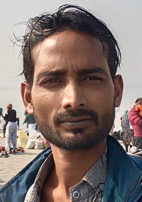 मृतक ऋषिकेश गिरी की फाइल फोटो। संवाद मृतक ऋषिकेश गिरी की फाइल फोटो। संवाद