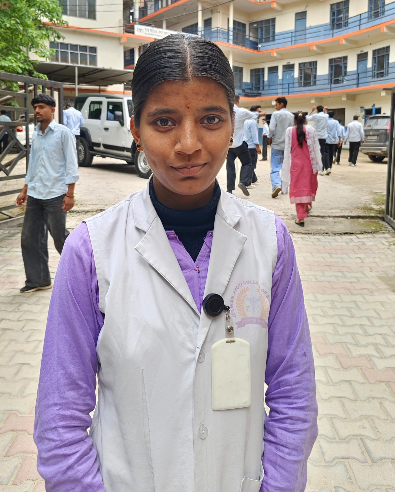 जीवन ज्योति नर्सिंग कॉलेज चांदपुर में आयोजित पुलिस की पाठशाला कार्यक्रम में भाग लेने वाले प्रशि