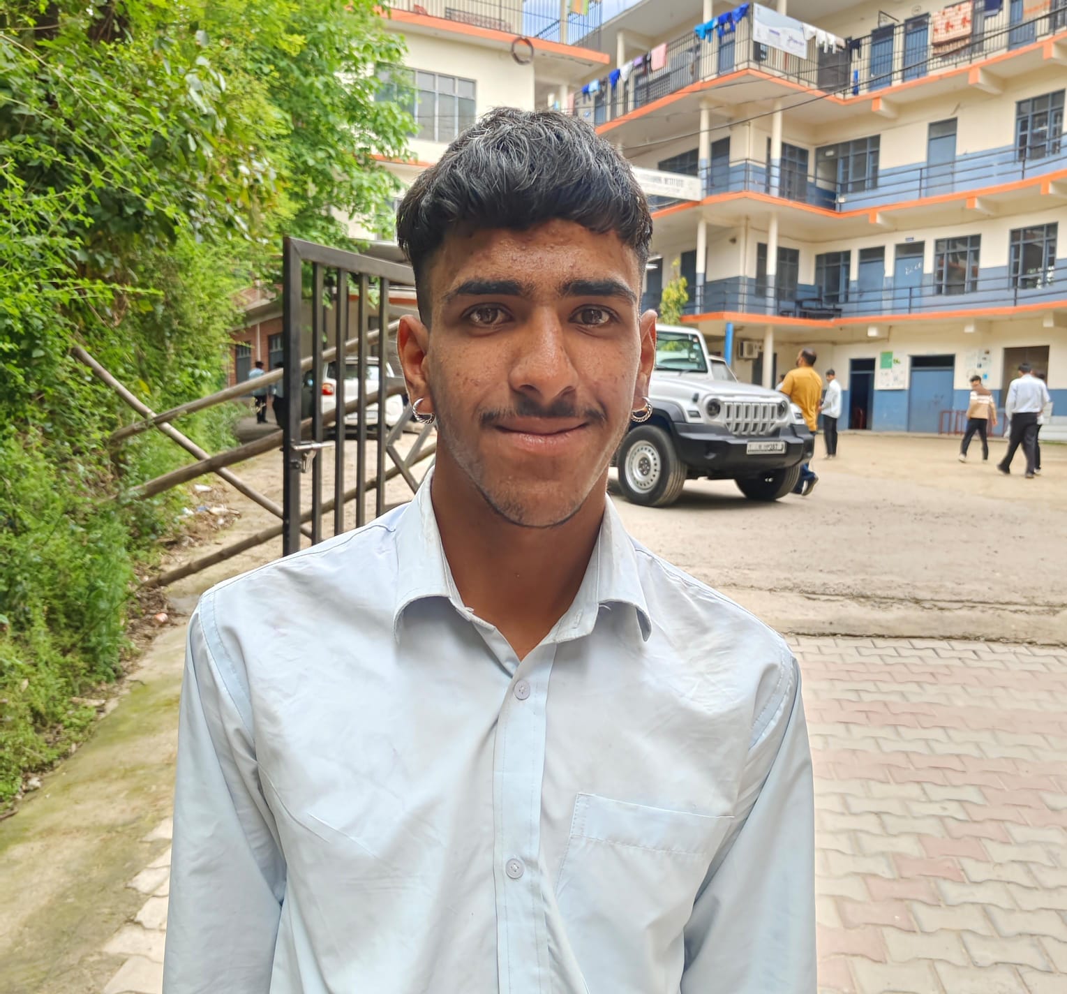 जीवन ज्योति नर्सिंग कॉलेज चांदपुर में आयोजित पुलिस की पाठशाला कार्यक्रम में भाग लेने वाले प्रशि