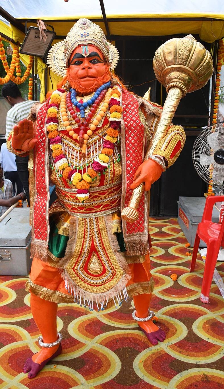 रामभक्तों ने खींचा रथ, झांकियां बनीं आकर्षण