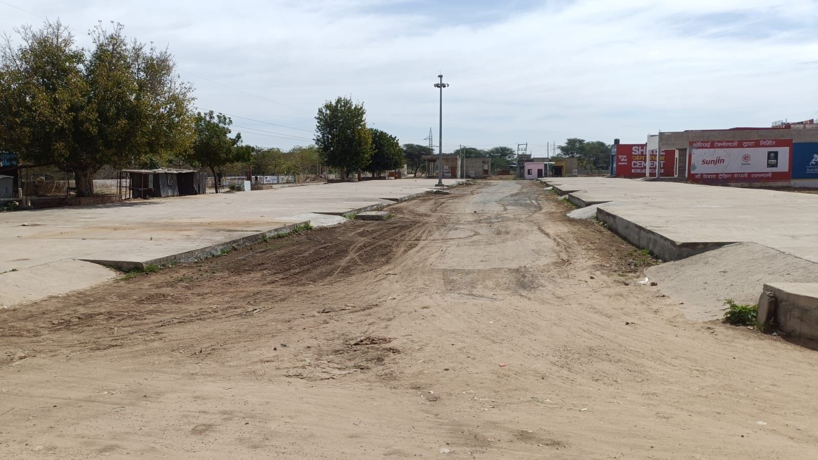 फोटाे संख्या:72- अनाज मंडी मेंं किसानों के लिए शुरू किया गया पूछताछ केंद्र--संवाद फोटाे संख्या:72- अनाज मंडी मेंं किसानों के लिए शुरू किया गया पूछताछ केंद्र--संवाद